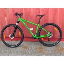 Cannondale Trail 7 - 9-Speed Mountain Bike